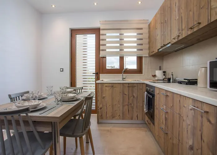 M&e Appartement Charaki